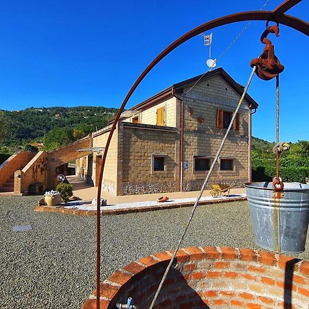 Spicchio Di Luna - Casa Vacanze Albiano Magra المظهر الخارجي الصورة