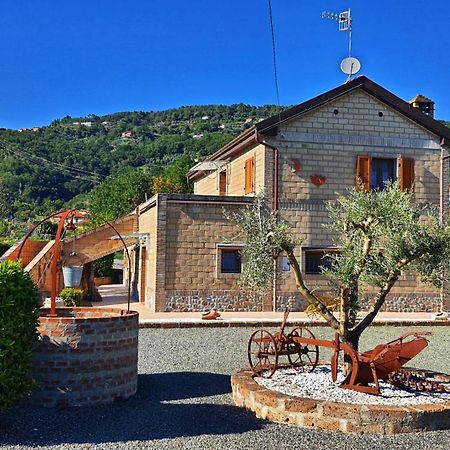 Spicchio Di Luna - Casa Vacanze Albiano Magra المظهر الخارجي الصورة